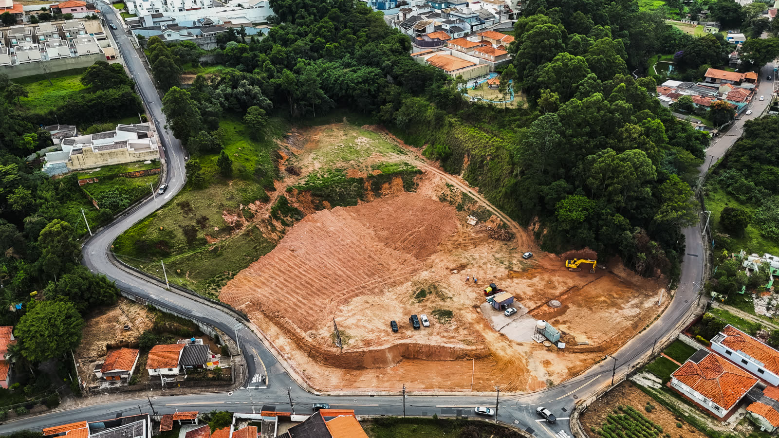 Santa Angela — Solo grampeado em Jundiaí em Jundiaí/SP. Solo grampeado.